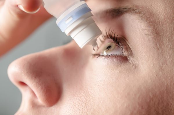 alergija ali prehlad: pri obojem lahko uporabljamo kapljice za oči